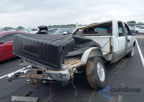 2000 GMC Sierra 1500 Sle из США, поврежденный, VIN 2GTEC19T4Y1377107